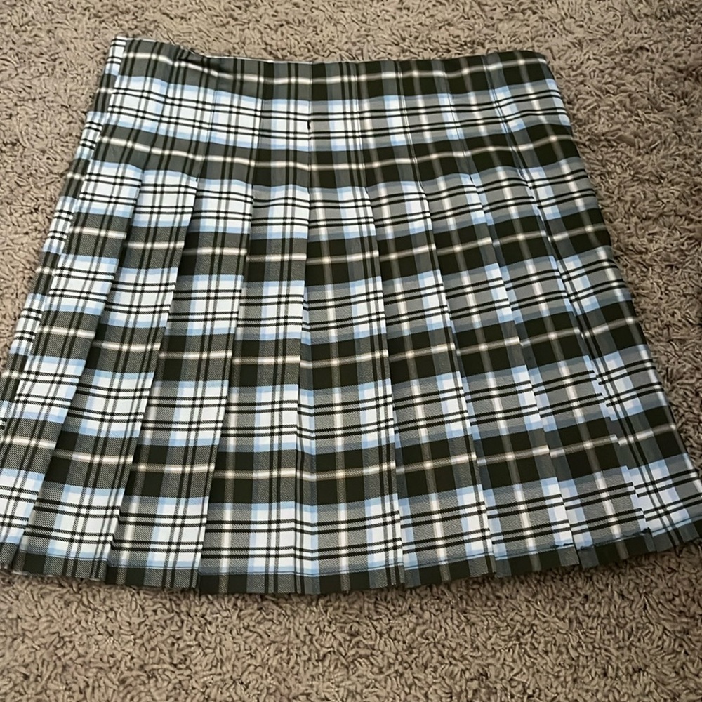 No boundaries green and blue XS skirt